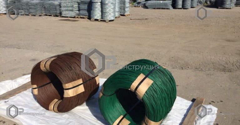 Проволока для сетки Рабица с цветным полимерным покрытием